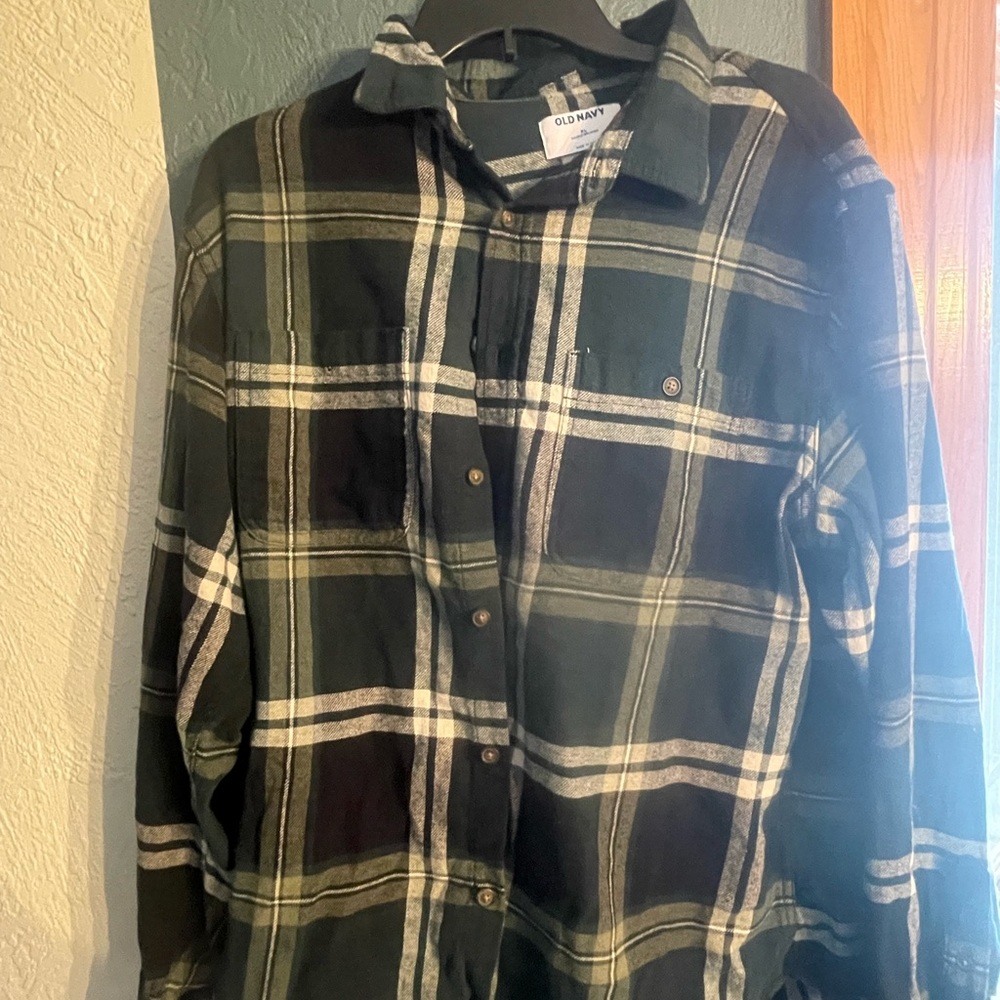 Old Navy Long Sleeved Men’s Shirt